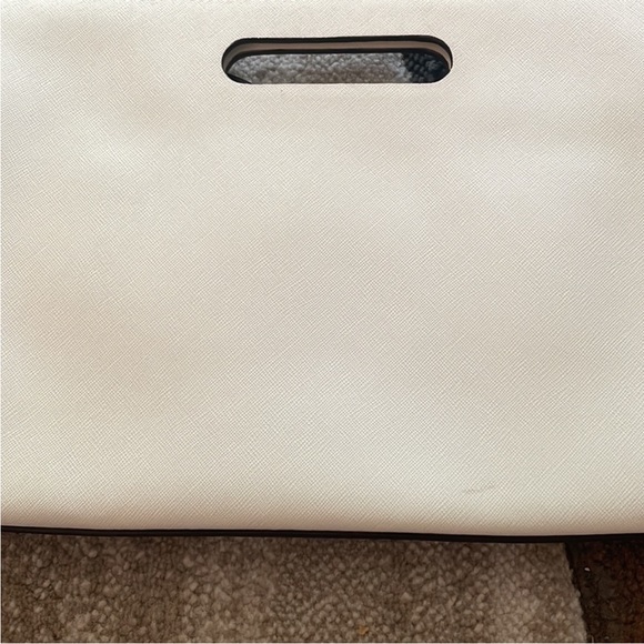 Michael Kors large white clutch with strap and handle - Picture 5 of 12